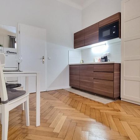 Finnem Rentals Florenc Прага Екстер'єр фото